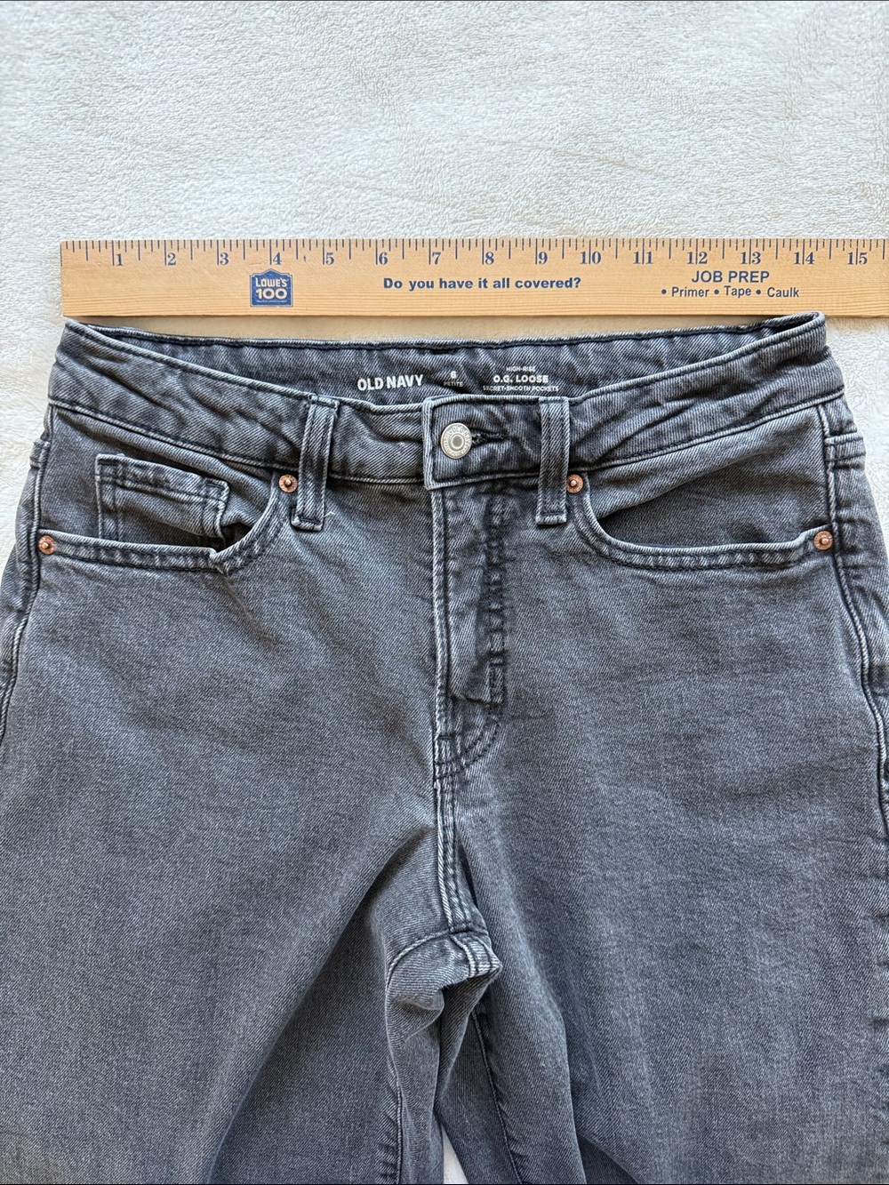 Old Navy Petite High-Waisted OG Loose Jeans - Picture 11 of 16
